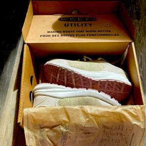 Keen Vista Energy Steel Toe Womens Shoes 9w wide